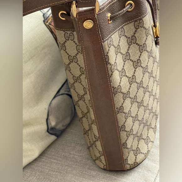 GUCCI 𝑉𝑖𝑛𝑡𝑎𝑔𝑒 MONOGRAM BUCKET DRAWSTRING BAG W/GUCCI DUST BAG🎬💯Authentic - Picture 5 of 16